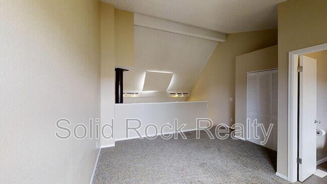 Building Photo - 2028 Erin Loop