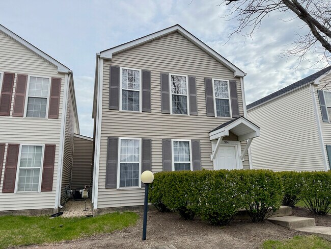 Building Photo - 924 Symphony Dr