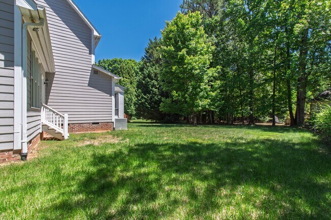 Building Photo - Move-In Ready Gem in Sought-After Dover Ridge!