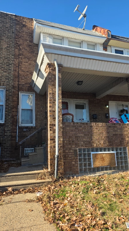 Building Photo - 5252 Oakland St