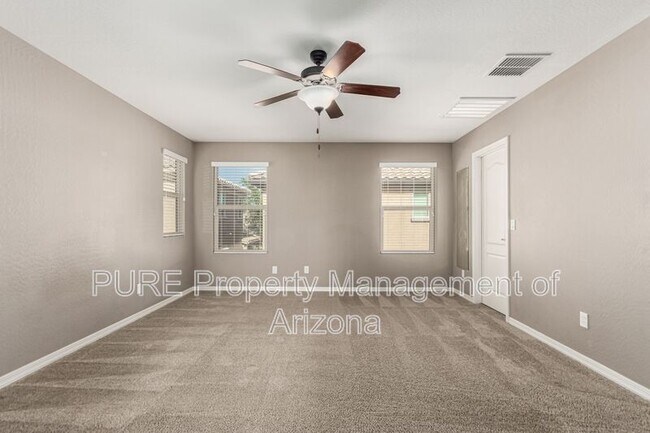 Building Photo - 1423 N Balboa