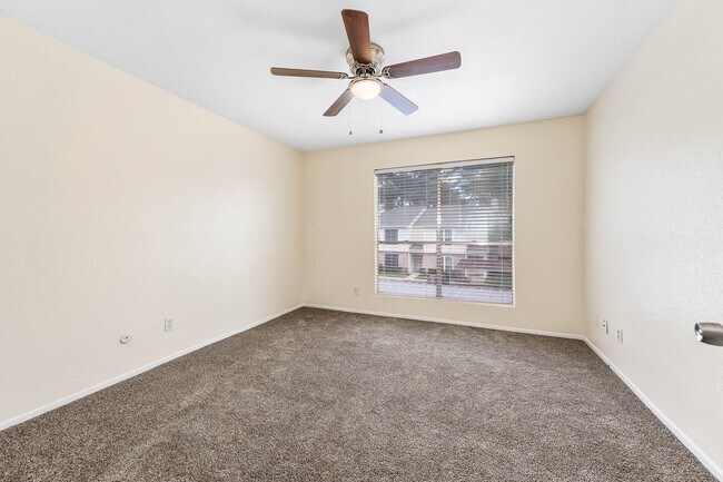 Building Photo - 14515 Wunderlich Dr