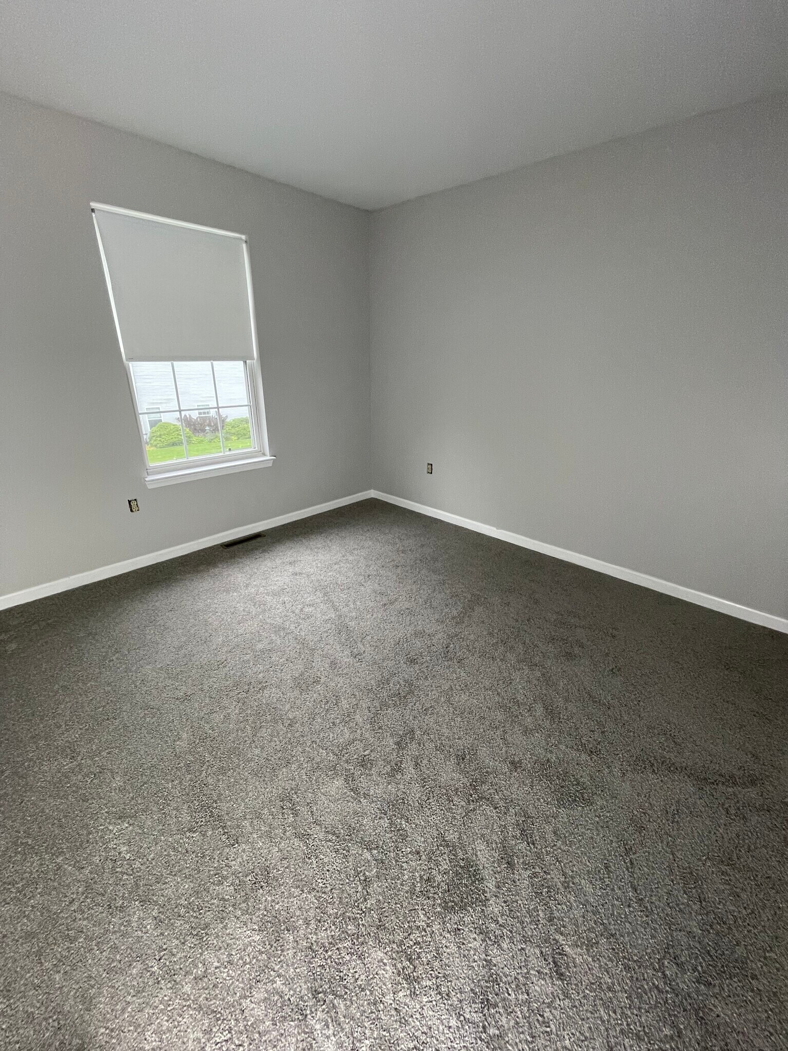2nd Bedroom - 106 Fawn Rdg N