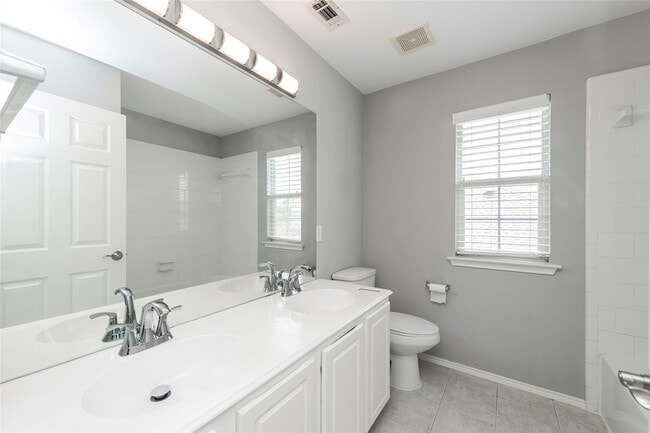 Building Photo - 2313 Hunters Run Dr