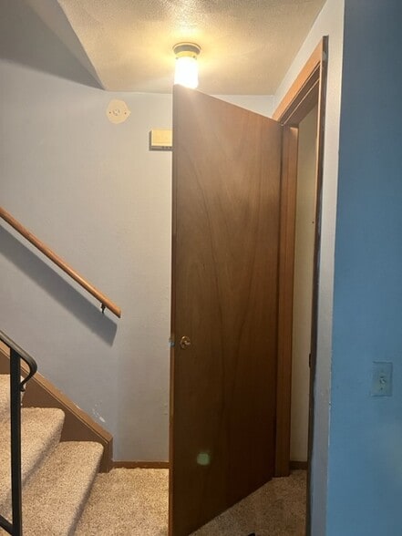 Coat closet - 2432 Cypress Dr