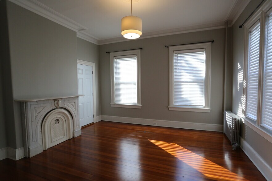 Building Photo - 282 Highland Ave