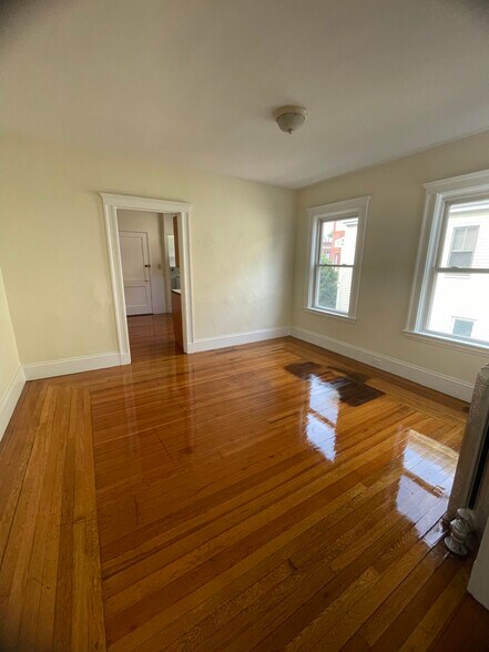 Building Photo - 20 Egerton Rd