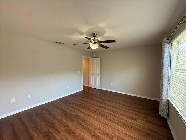 Building Photo - 5011 Chipotle Ln