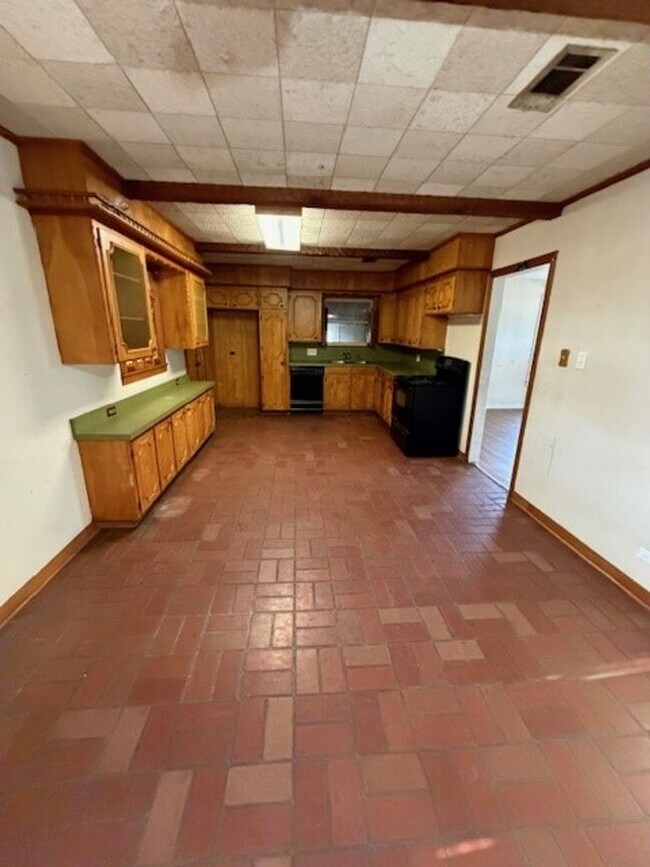 Building Photo - 312 N 37th St