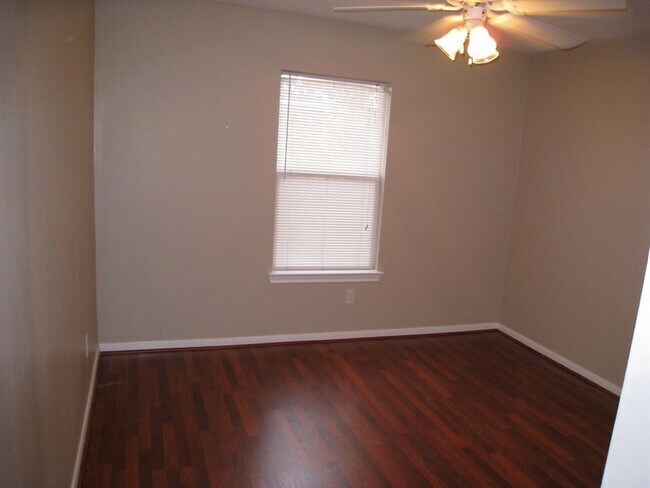 Building Photo - 5329 Tallowwood Terrace