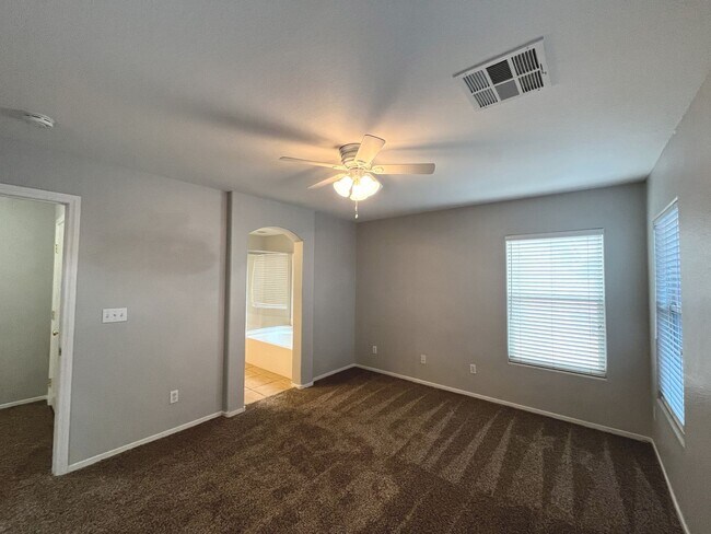 Building Photo - 1847 sq ft, 2 story, 4 Bedroom, 2 1/2 bath, 2 Car Garage home in the Vibrant city of Las Vegas.