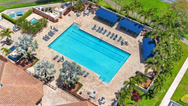 Building Photo - 7798 La Mirada Dr