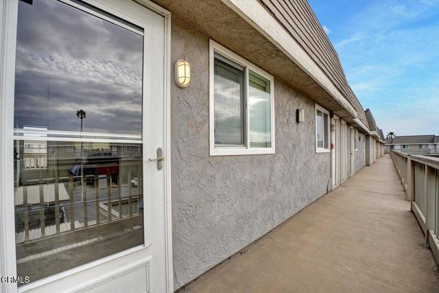 Building Photo - 385 E Surfside Dr