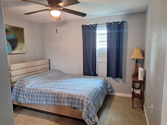 Building Photo - WINTER RENTAL OPTION!  LOCATION LOCATION M...