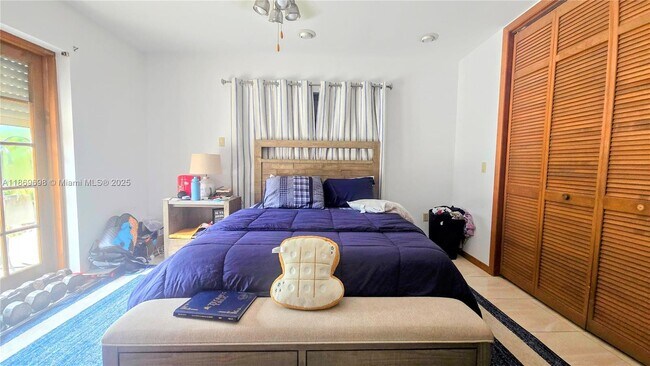 Building Photo - 15305 SW 74th Ct