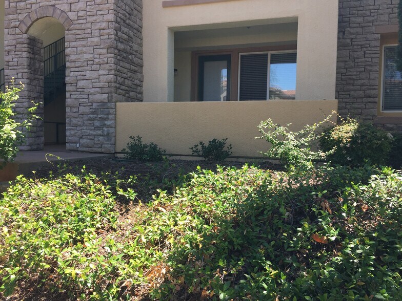 Building Photo - 1501 Secret Ravine Pky