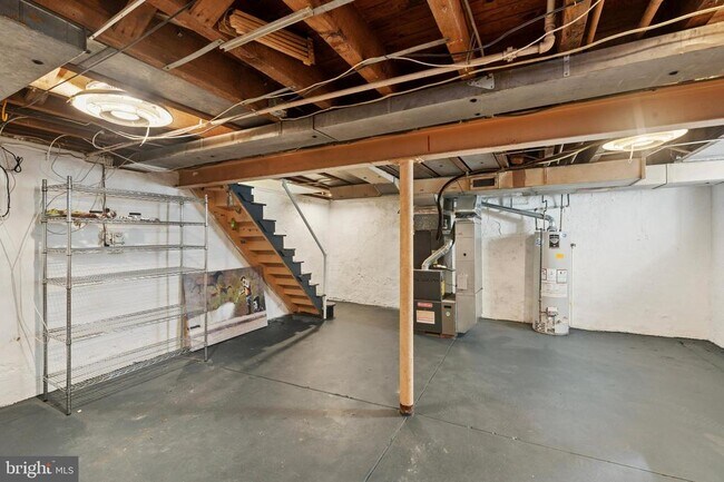 Building Photo - 614 Wises Mill Rd