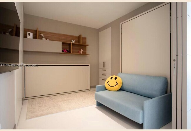 Building Photo - 300 Biscayne Blvd Way