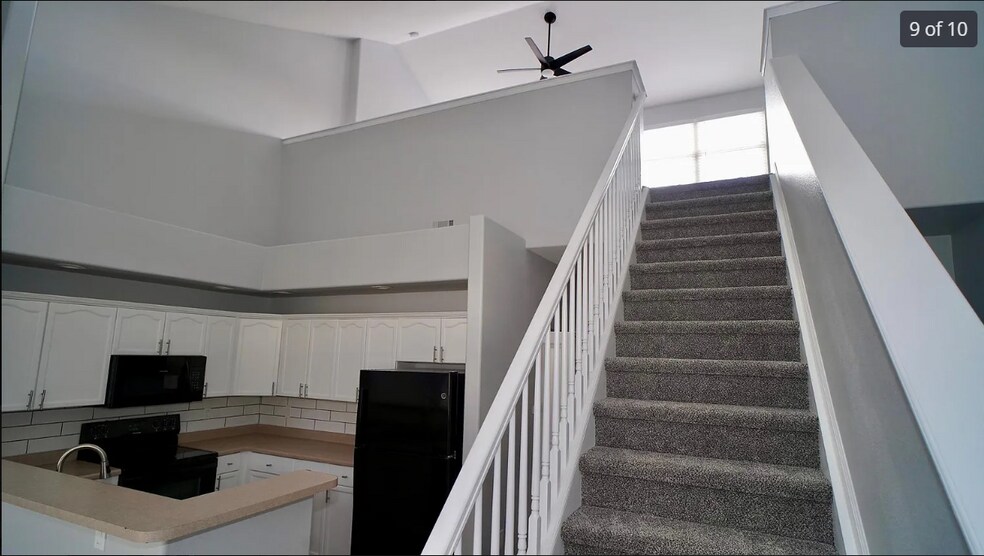 Building Photo - 3912 S Carson St