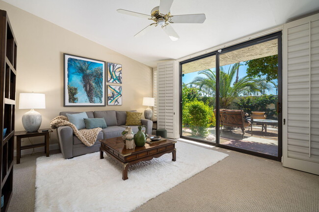 Building Photo - 44825 Guadalupe Dr
