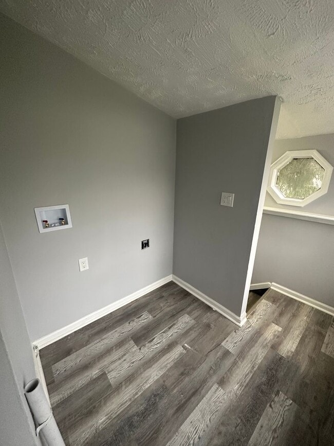 Building Photo - 3bd Single Garfield Section 8 *ALL UTILITIES INCLUDED* *STREET PARKING*