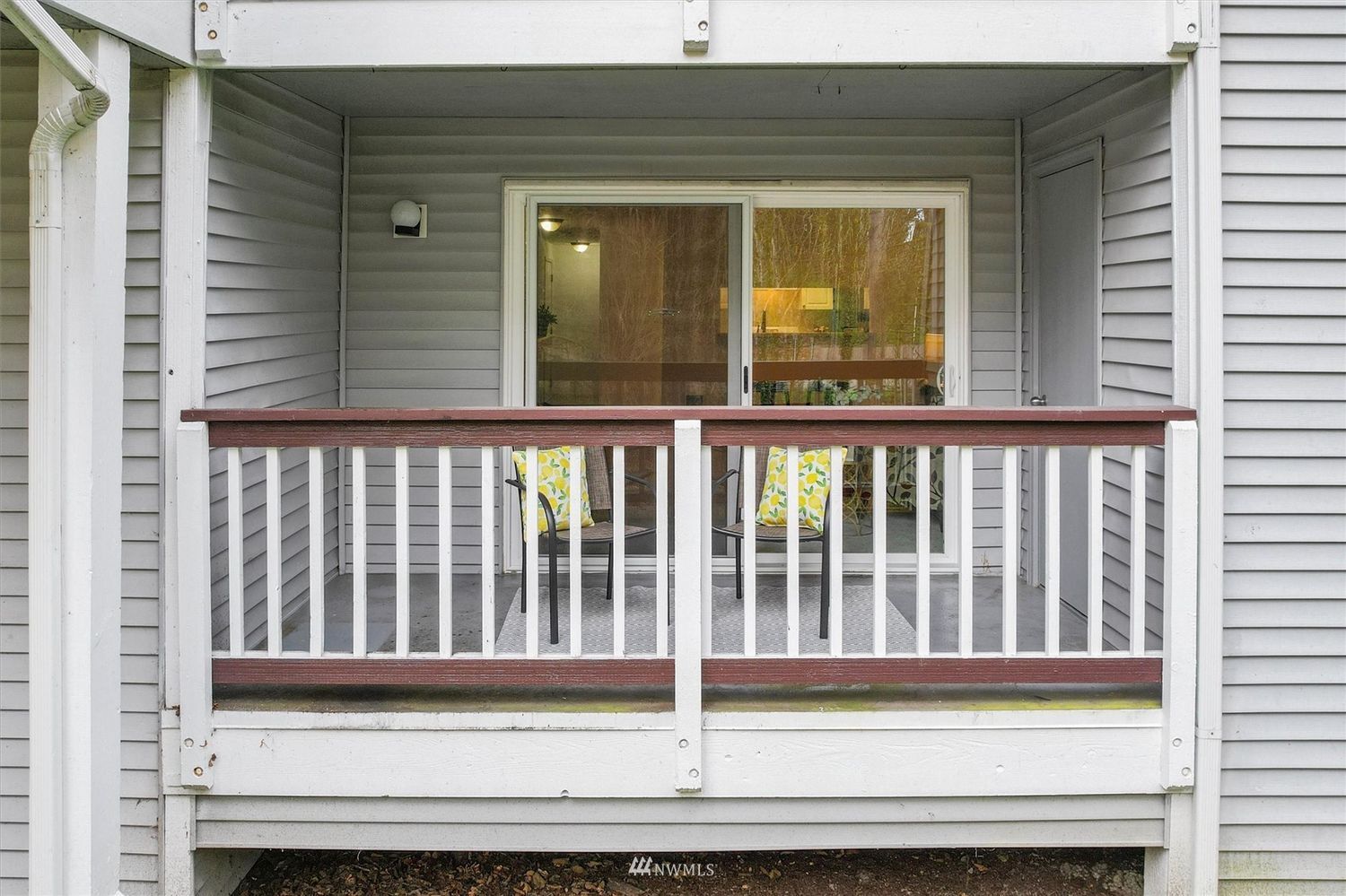 Building Photo - 23335 Cedar Way