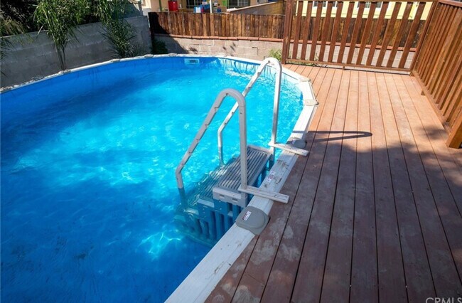 Building Photo - 19429 Lull St