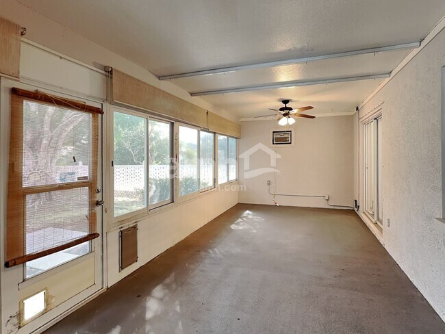 Building Photo - 3502 49th Ave E