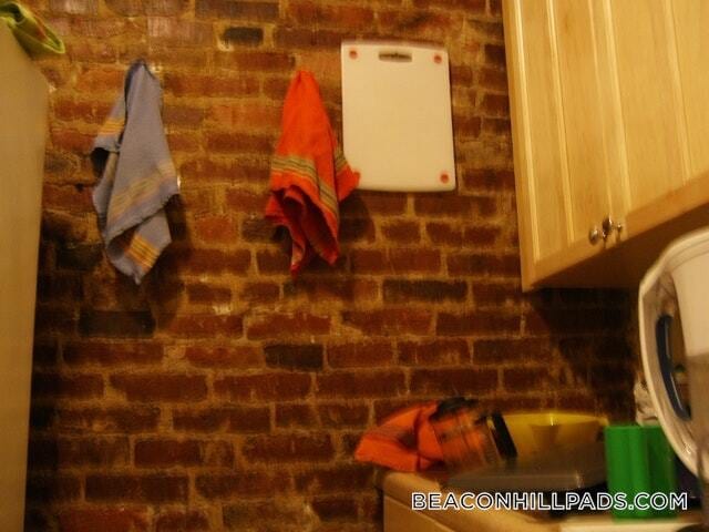 Building Photo - 40 Anderson St