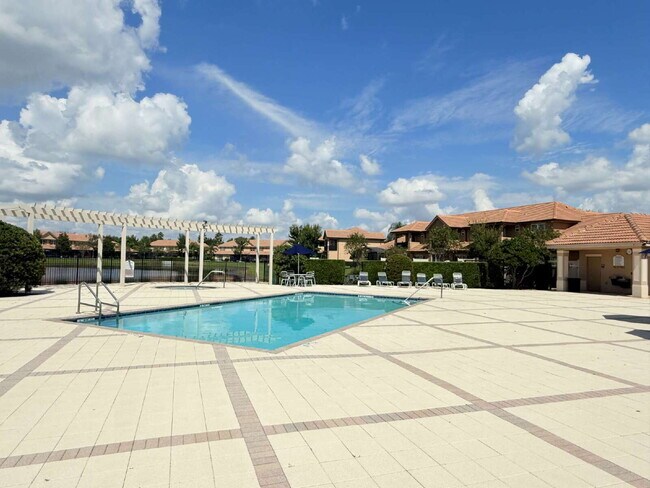 Building Photo - Beautiful 3-Bedroom Home in Lake Nona – $2...
