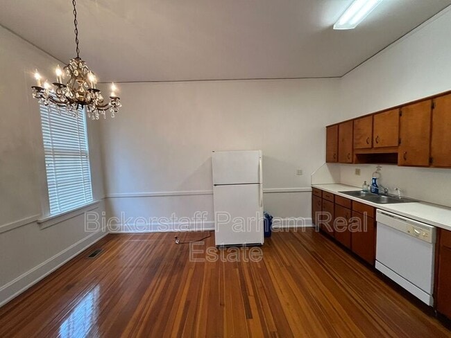 Building Photo - 1310 Stark Ave