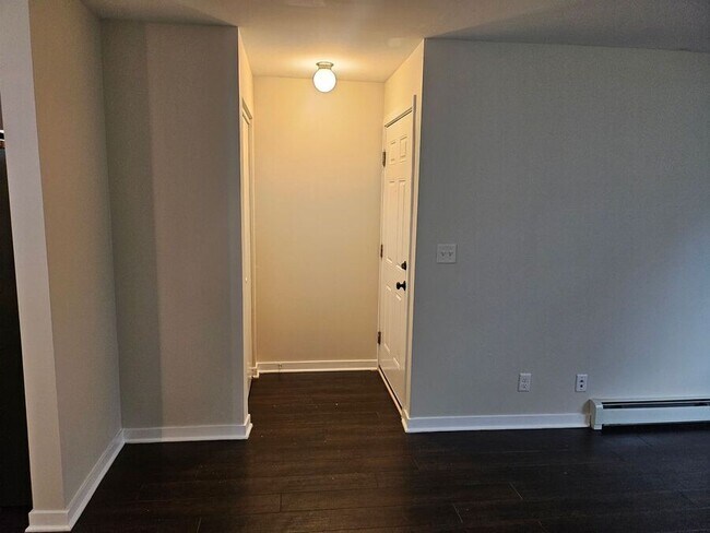 Building Photo - 1500 Light Road