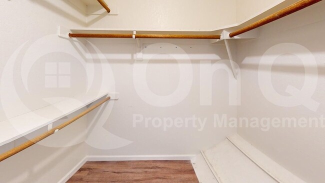 Building Photo - 6238 N 30th Pl