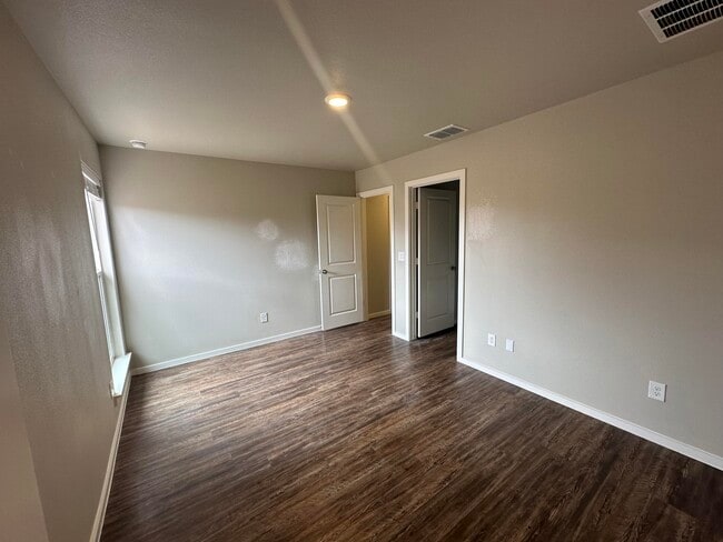Building Photo - 3505 Tiffin Ave