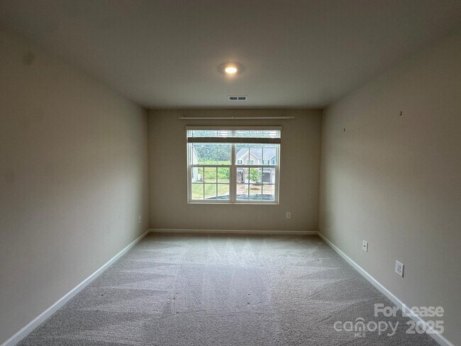 Building Photo - 14140 Castle Nook Dr