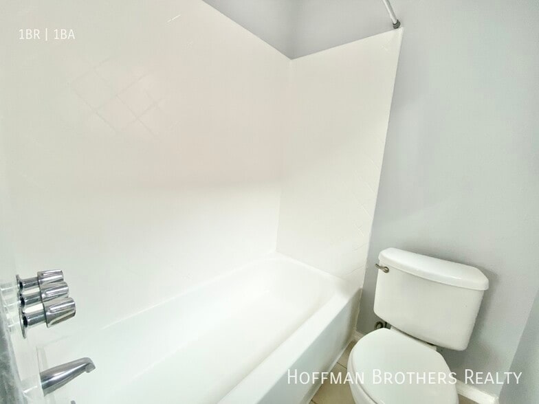 Building Photo - 1128 Raymond Ave