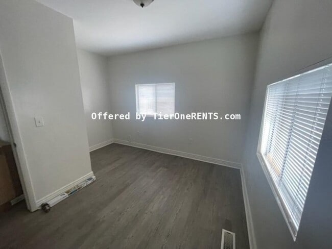 Building Photo - NO DEPOSIT option available for qualified renters