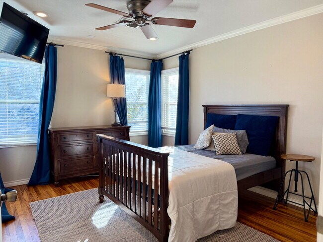 Building Photo - A Standard of Excellence in Tech Terrace!