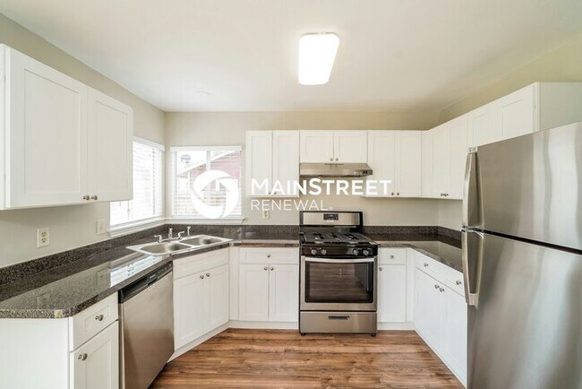 Building Photo - 3 Bedroom Pet-Friendly Home in San Antonio, TX with Main Street Renewal