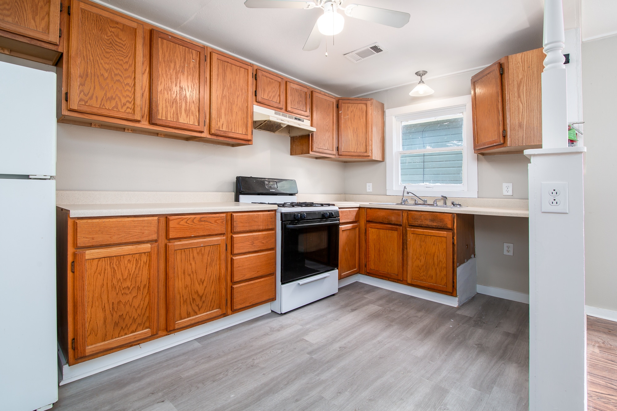 Building Photo - 503 Webster St