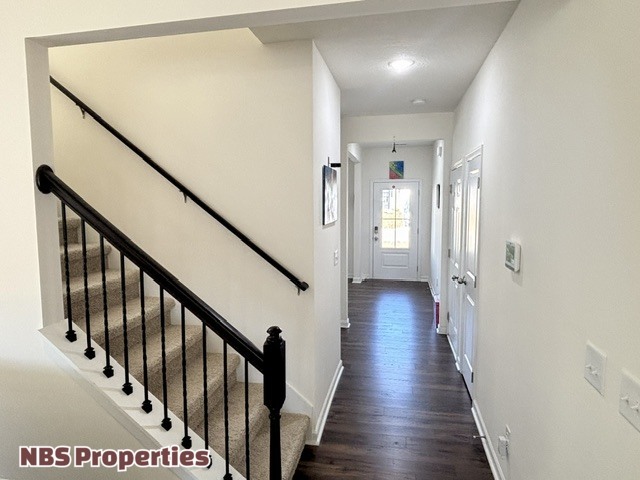 Building Photo - 12020 Spearmint Ln