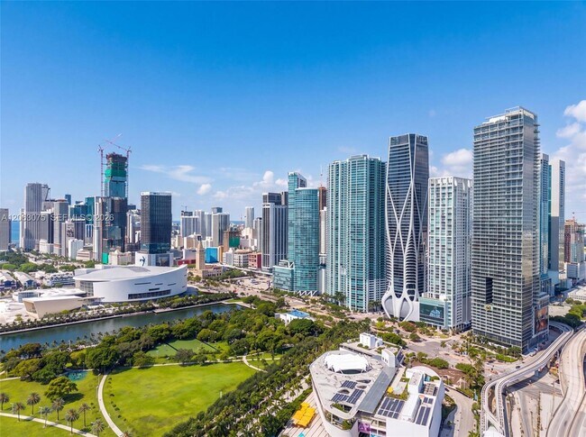 Building Photo - 1100 Biscayne Blvd
