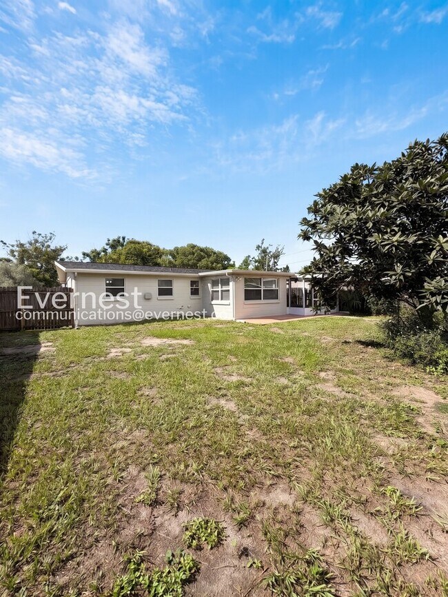 Building Photo - Cozy 2 Bed, 1 Bath Home with Patio and Garage | Pet Friendly | Available Now!