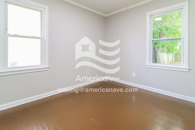 Building Photo - 8486 Heyden St