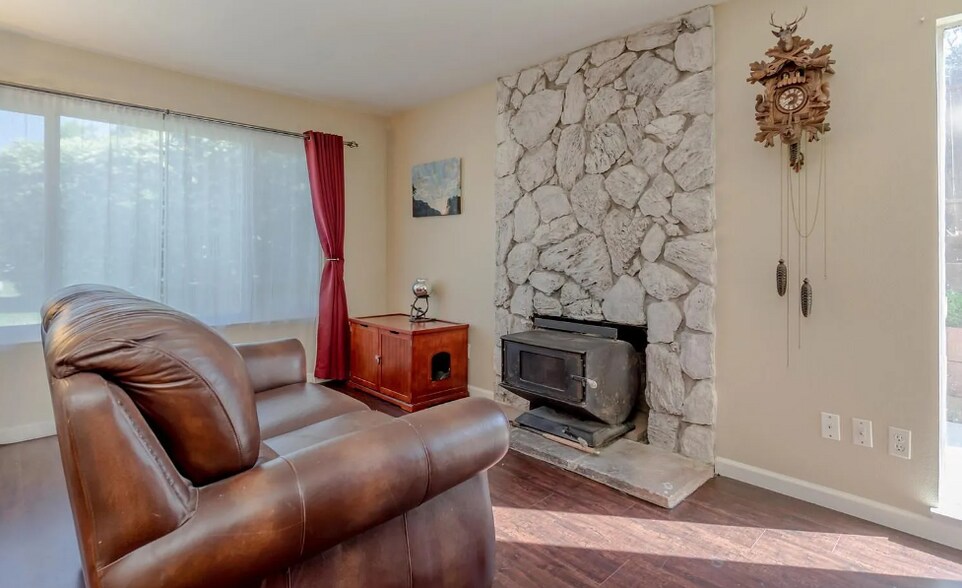 Building Photo - 5614 Tarwood Way