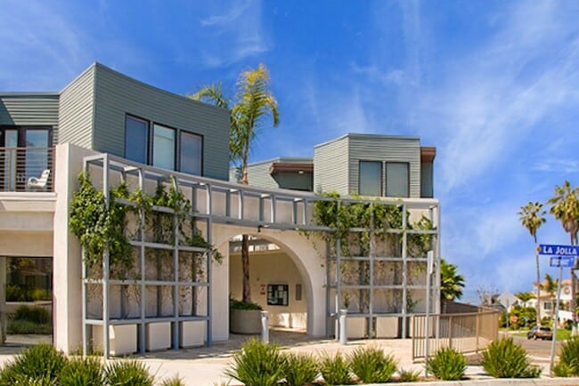 Building Photo - 5440 La Jolla Blvd