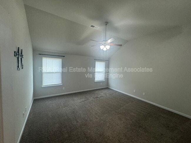 Building Photo - 2495 Barnesville Rd