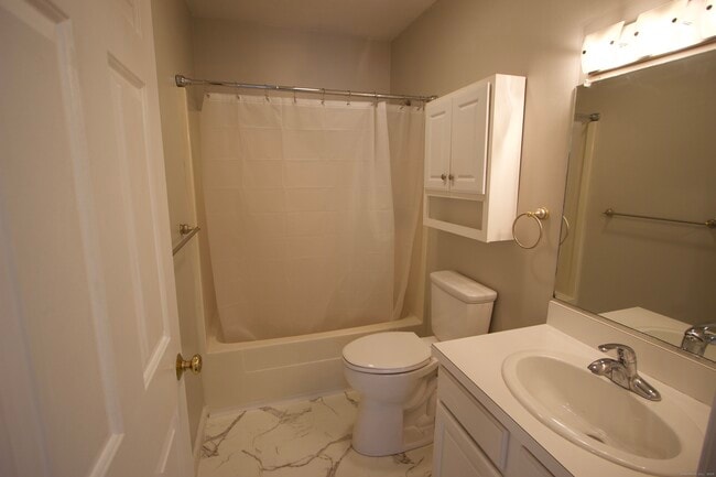 Building Photo - 201 Whetstone Mls