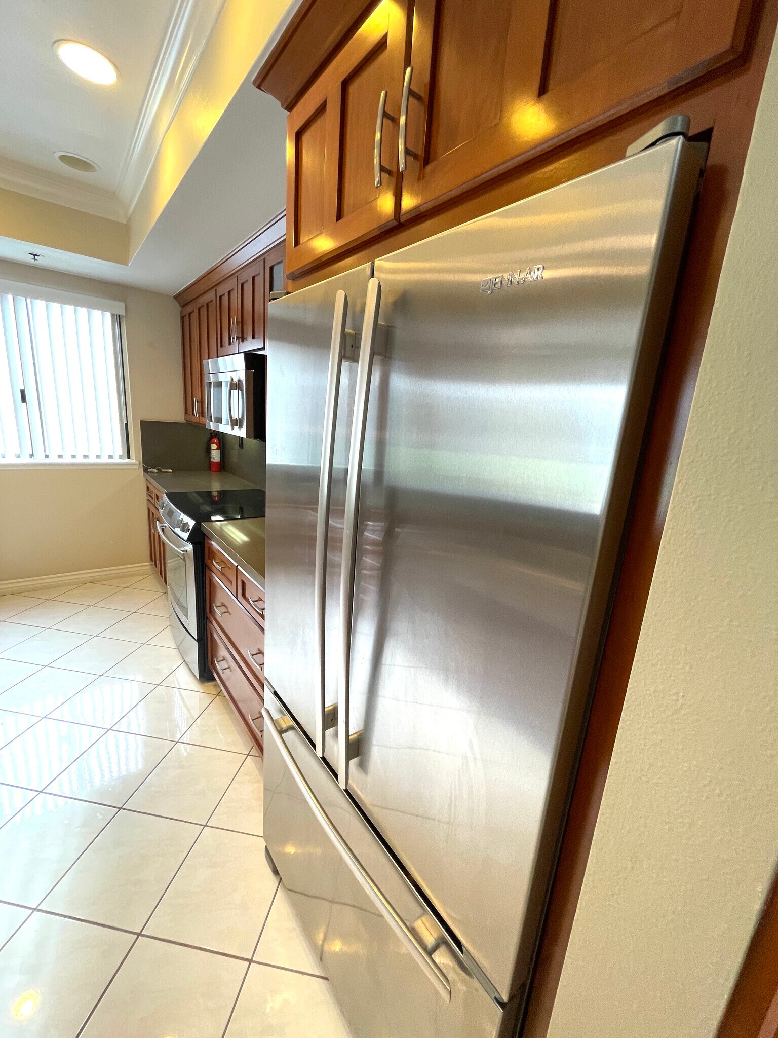 Building Photo - 120 The Village