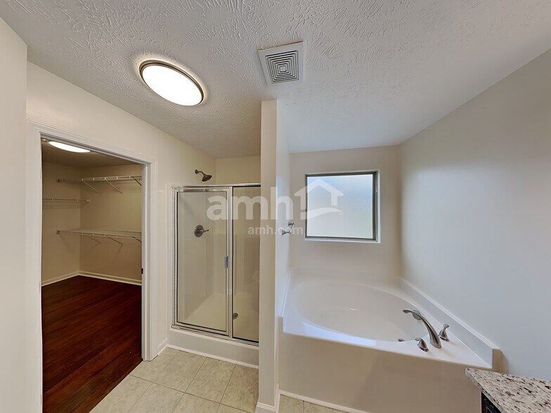 Building Photo - 1034 Shallow Water Way